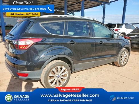 Used 2017 Ford Escape Titanium image 4