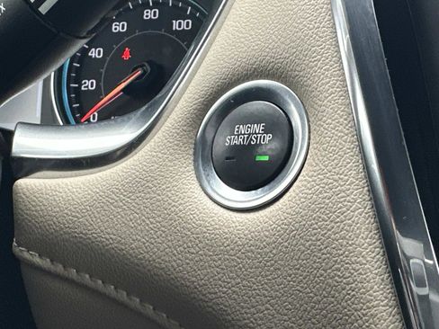 Certified 2023 Chevrolet Traverse LT image 27