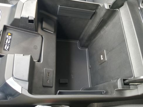 Used 2022 Chevrolet Silverado 1500 LTZ w/ LTZ Premium Package image 21