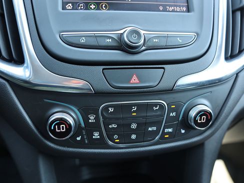 Used 2020 Chevrolet Equinox LT AWD/4WD image 26