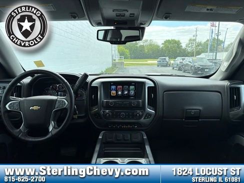 Used 2017 Chevrolet Silverado 1500 LTZ Z71 w/ LTZ Plus Package AWD/4WD image 9