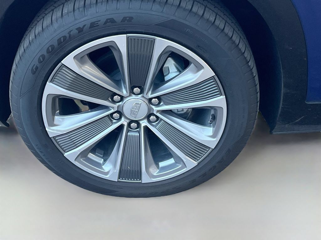 Used 2026 Cadillac Vistiq Sport w/ LPO, Floor Liner Package AWD/4WD image 35