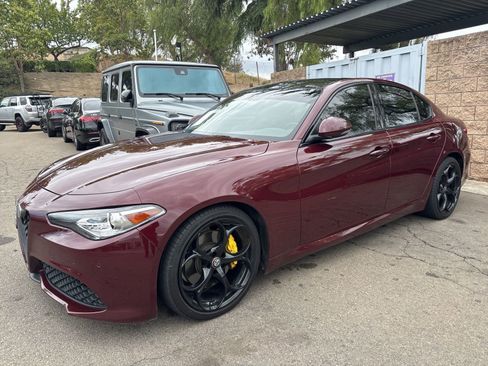 Used 2019 Alfa Romeo Giulia Ti Sport w/ Quick Order Package 22U Sport RWD image 1