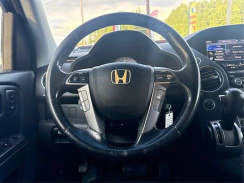 Used 2012 Honda Pilot Touring image 22