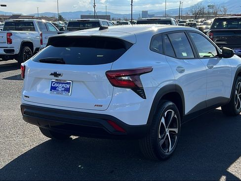 Used 2024 Chevrolet Trax RS image 5