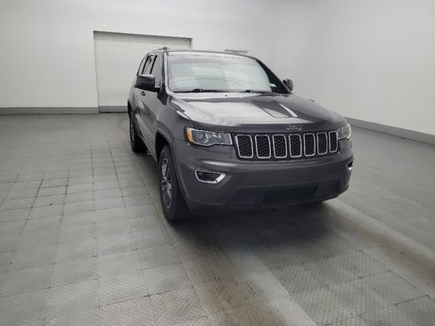 Used 2019 Jeep Grand Cherokee Laredo w/ Laredo X Package image 13