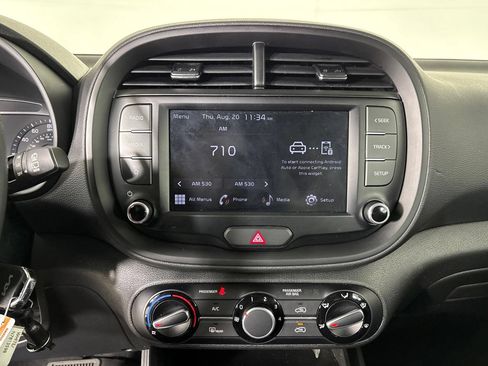 Used 2022 Kia Soul LX FWD image 17