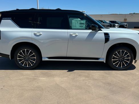 New 2026 Nissan Armada Platinum Reserve w/ Accent Package AWD/4WD image 6