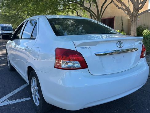 Used 2010 Toyota Yaris Sedan image 13