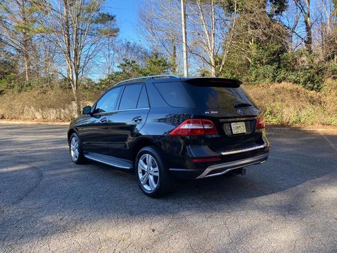 Used 2015 Mercedes-Benz ML 350 4MATIC image 7