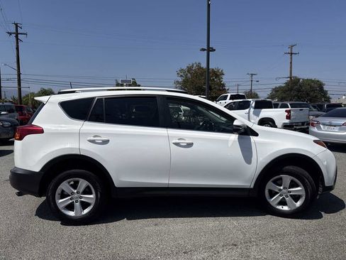 Used 2014 Toyota RAV4 XLE FWD image 3