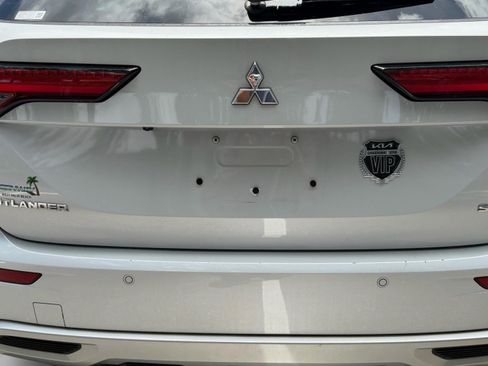Used 2023 Mitsubishi Outlander SEL FWD image 39