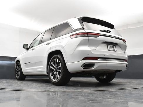 Used 2023 Jeep Grand Cherokee Overland w/ Luxury Tech Group IV image 22