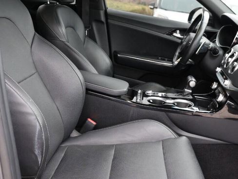 Used 2022 Kia Stinger GT-Line image 15