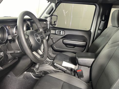 Used 2021 Jeep Wrangler Sport AWD/4WD image 10