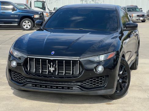 Used 2018 Maserati Levante AWD/4WD image 72