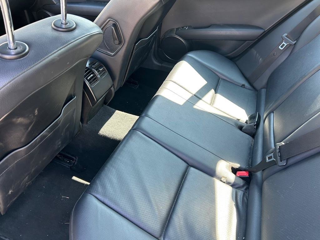 Used 2013 Mercedes-Benz C 300 4MATIC Sedan image 11