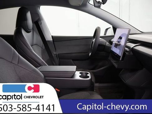 Used 2026 Tesla Model Y AWD image 20
