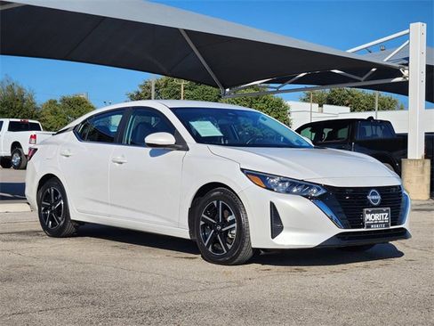 Used 2024 Nissan Sentra SV image 3