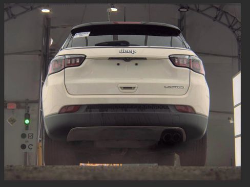 Used 2019 Jeep Compass Limited FWD image 7