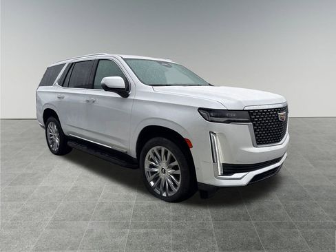 Used 2023 Cadillac Escalade Premium Luxury image 8