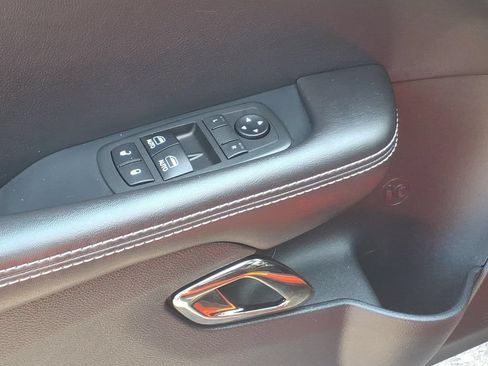 Used 2018 Dodge Challenger SRT Hellcat RWD image 4