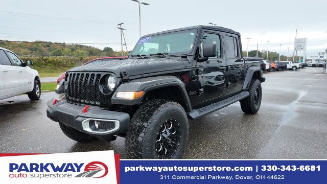 Used 2023 Jeep Gladiator Sport AWD/4WD image 2
