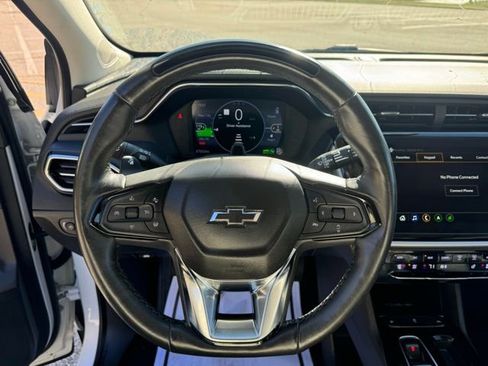 Used 2023 Chevrolet Bolt EUV Premier w/ Sun & Sound Package image 18