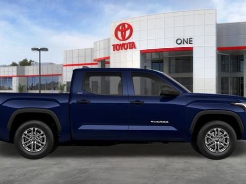 New 2026 Toyota Tundra SR5 w/ SR5 Convenience Package AWD/4WD image 46