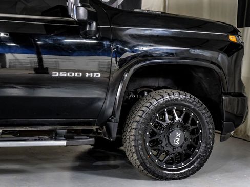 Used 2024 Chevrolet Silverado 3500 LTZ w/ LTZ Plus Package image 8