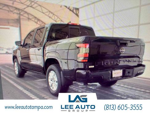 Used 2022 Nissan Frontier SV w/ Technology Package AWD/4WD image 3