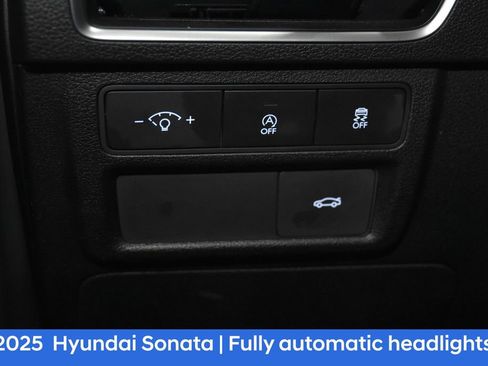 Certified 2025 Hyundai Sonata SE image 10