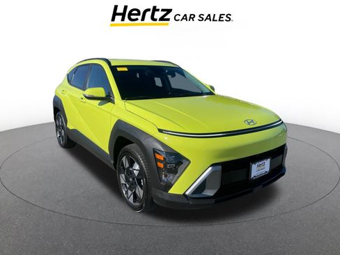 Used 2025 Hyundai Kona SEL image 1