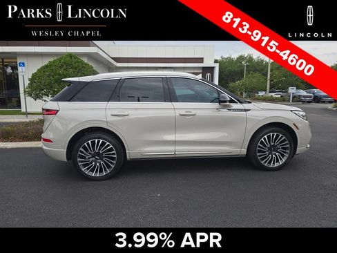 Certified 2022 Lincoln Corsair Reserve w/ Equipment Group 201A AWD/4WD image 3