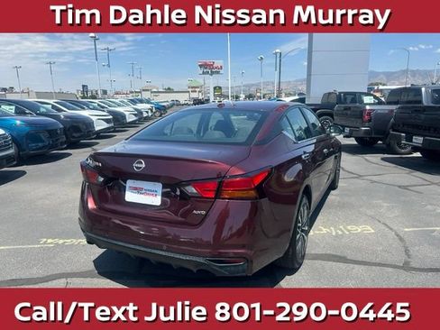 Used 2025 Nissan Altima 2.5 SV AWD/4WD image 11