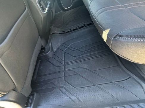 Used 2023 Chevrolet Silverado 1500 High Country w/ High Country Premium Package image 32