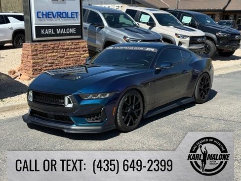 Used 2025 Ford Mustang GT Premium w/ GT Performance Package RWD image 2