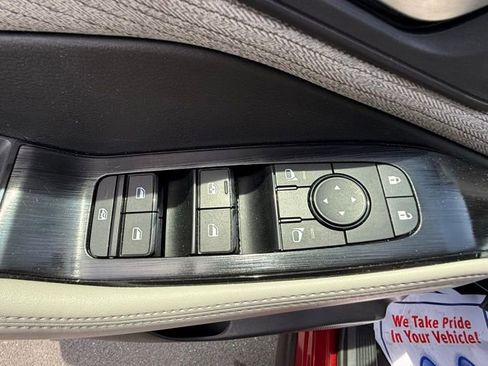 Certified 2023 Nissan Rogue SV AWD/4WD image 13