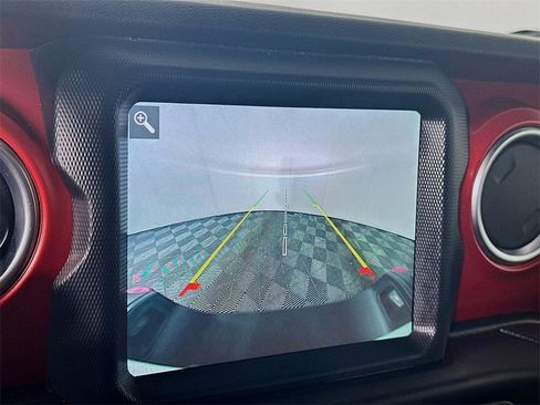 Used 2021 Jeep Gladiator Rubicon image 20