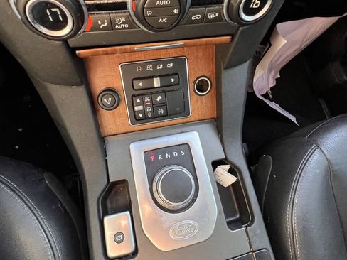 Used 2016 Land Rover LR4 HSE image 13