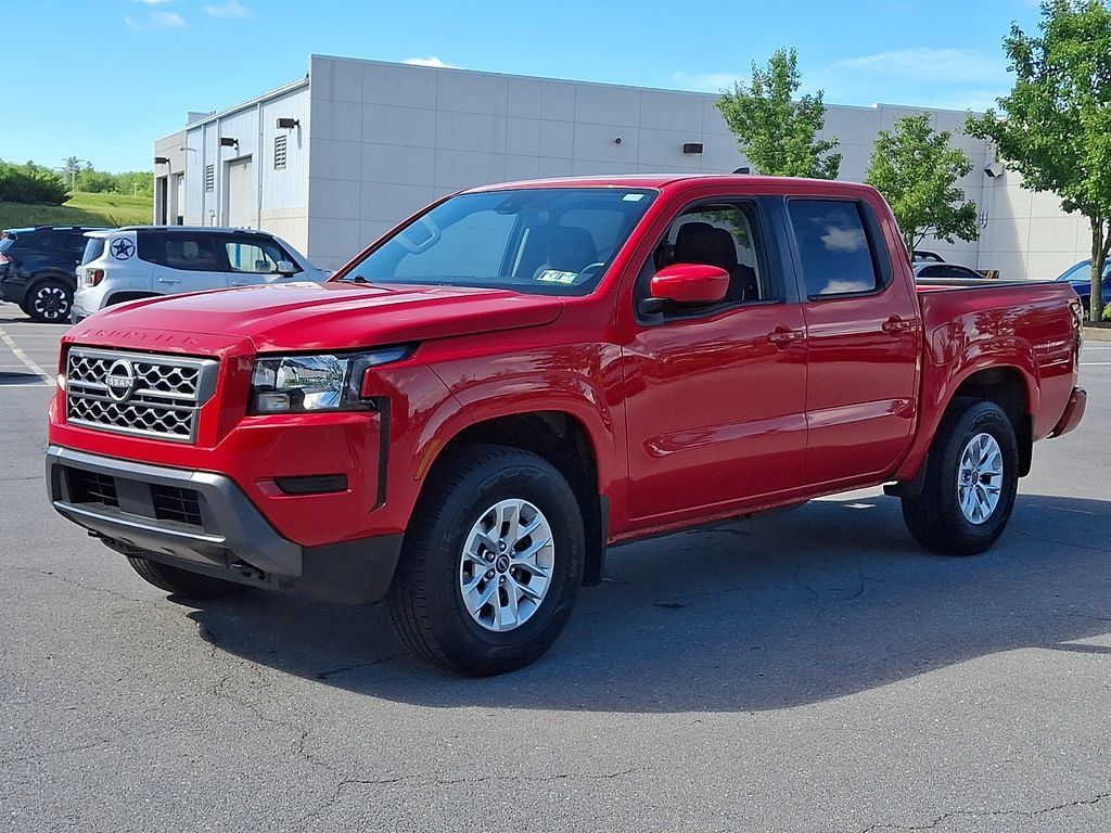 Used 2024 Nissan Frontier SV AWD/4WD image 5