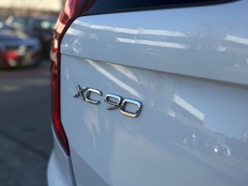 Used 2016 Volvo XC90 T6 Momentum w/ Protection Package Plus image 49