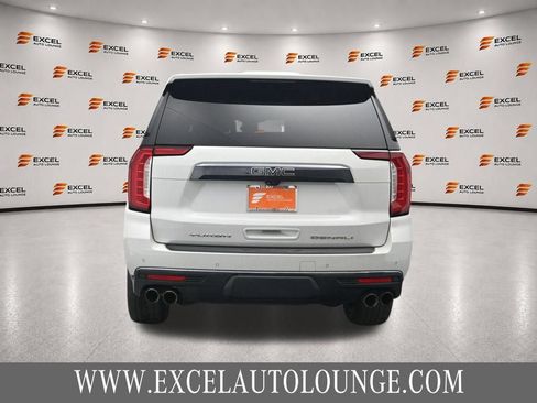 Used 2023 GMC Yukon Denali Ultimate AWD/4WD image 4