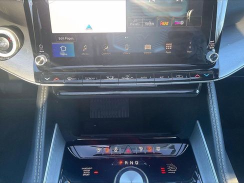 New 2026 Jeep Grand Wagoneer Limited AWD/4WD image 19