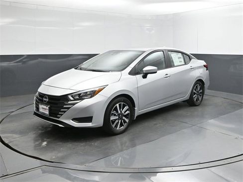 New 2025 Nissan Versa SV w/ Trunk Package image 34