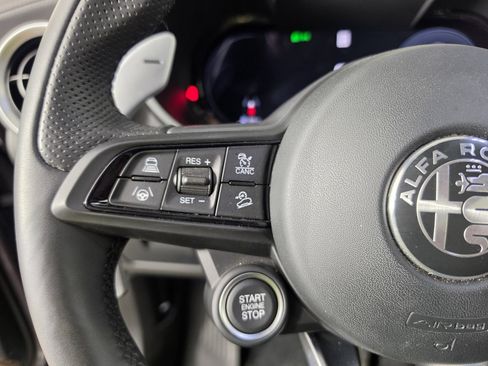 Used 2024 Alfa Romeo Stelvio Veloce AWD/4WD image 23