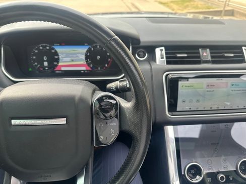 Used 2018 Land Rover Range Rover Sport HSE image 13