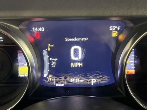 Used 2022 Jeep Wrangler Unlimited Sahara w/ Cold Weather Group image 18