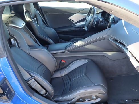 Used 2023 Chevrolet Corvette Stingray Preferred Cpe w/ Z51 Performance Package RWD image 34
