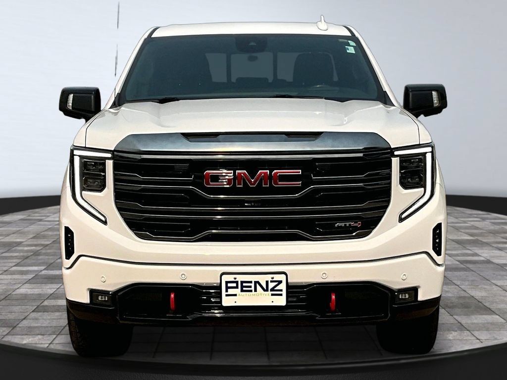 Used 2022 GMC Sierra 1500 AT4 w/ AT4 Premium Package AWD/4WD image 2